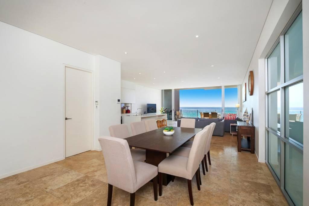 Beach And Ocean Front Penthouse With Wifi And Parking Apartamento Entrance Exterior foto